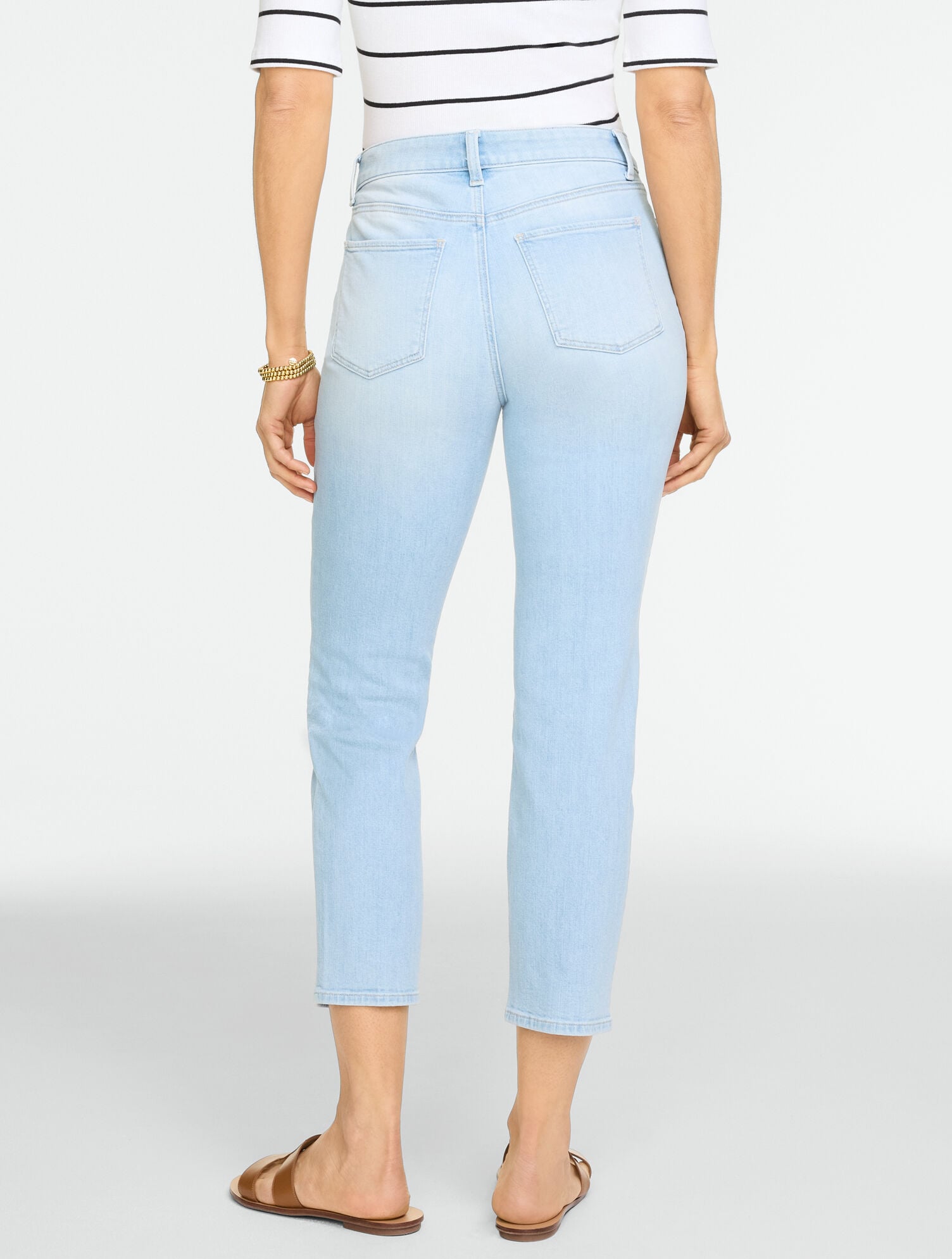 Straight Crop Lightweight Jeans - Seabrook Wash