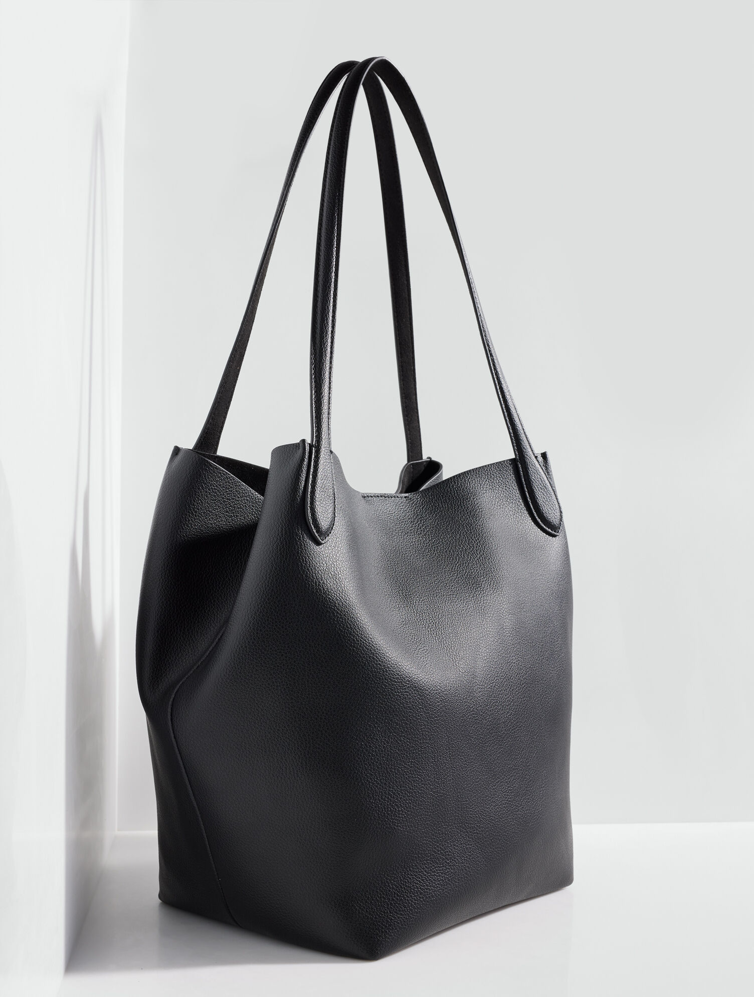 Linden Pebble Leather Tote