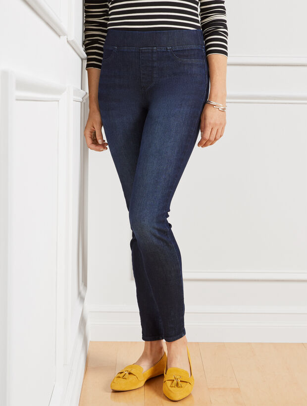 Sculpt Pull-On Jeggings - Empire Wash