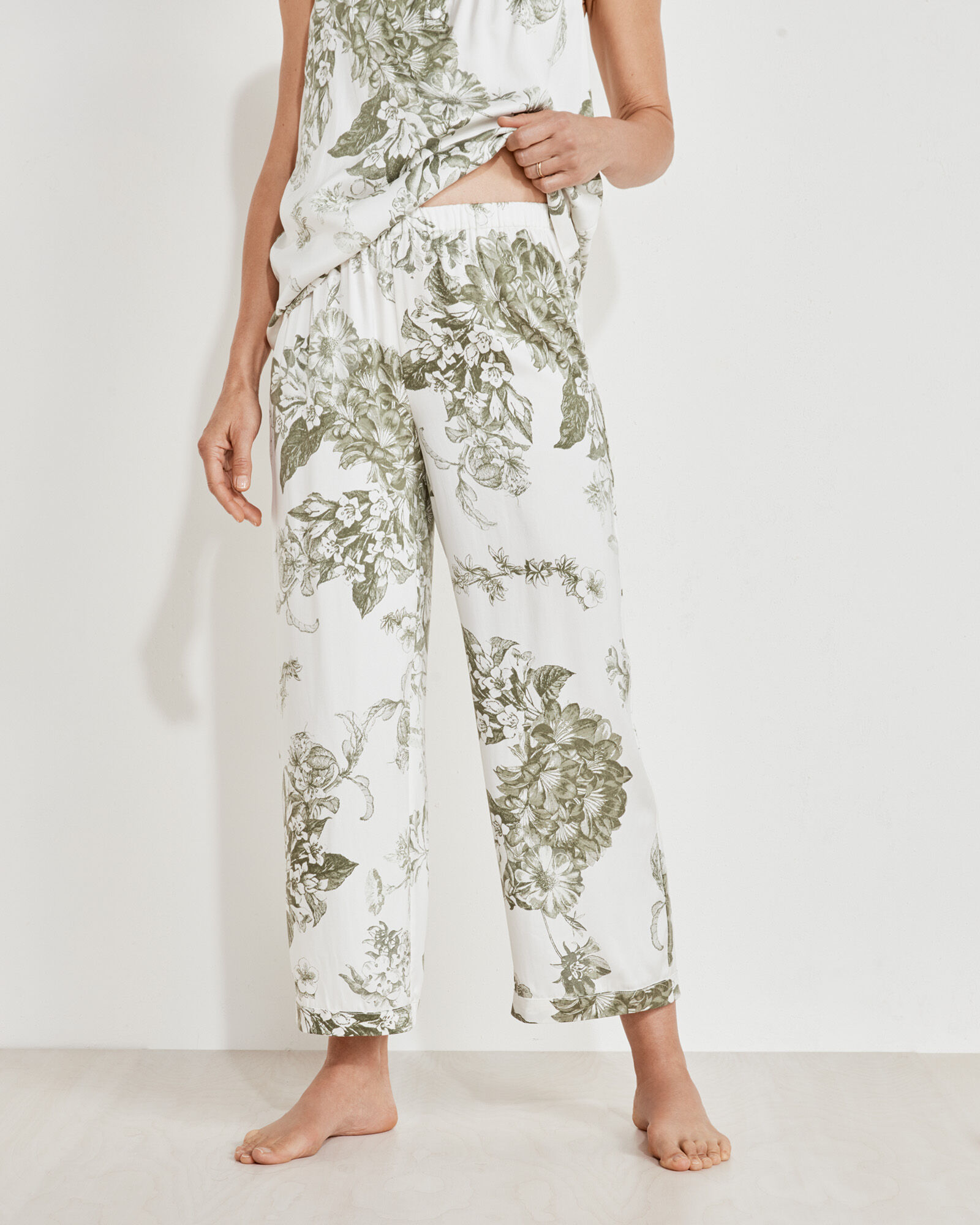 Washable Silk Blooming Toile Cropped Pants