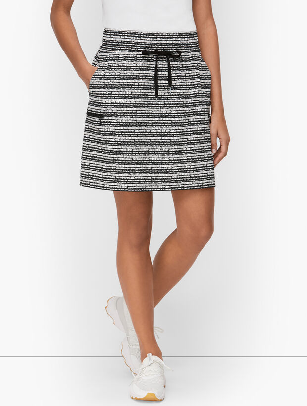 Lightweight Stretch Skirt - Dashed Lines