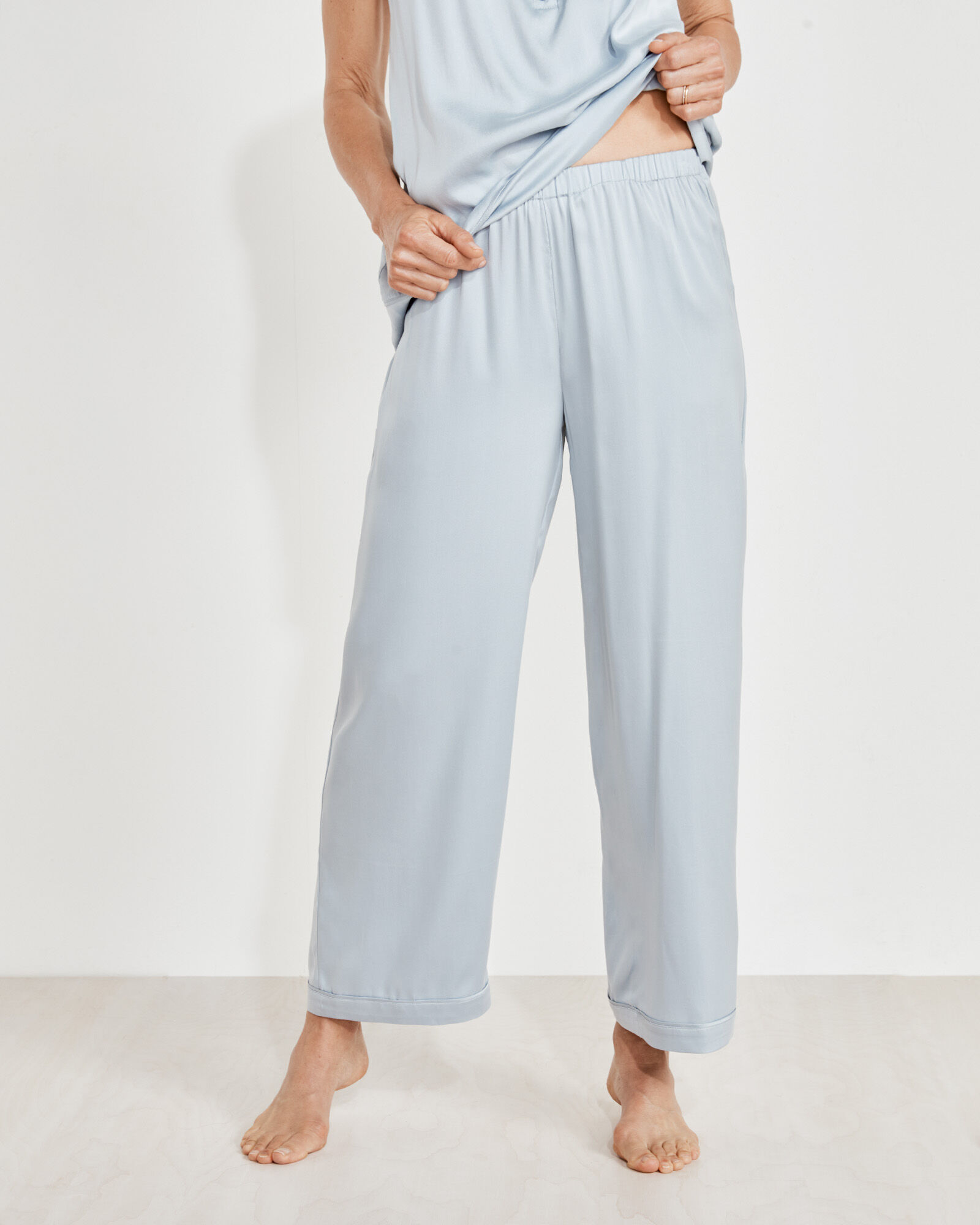 Washable Silk Cropped Pants