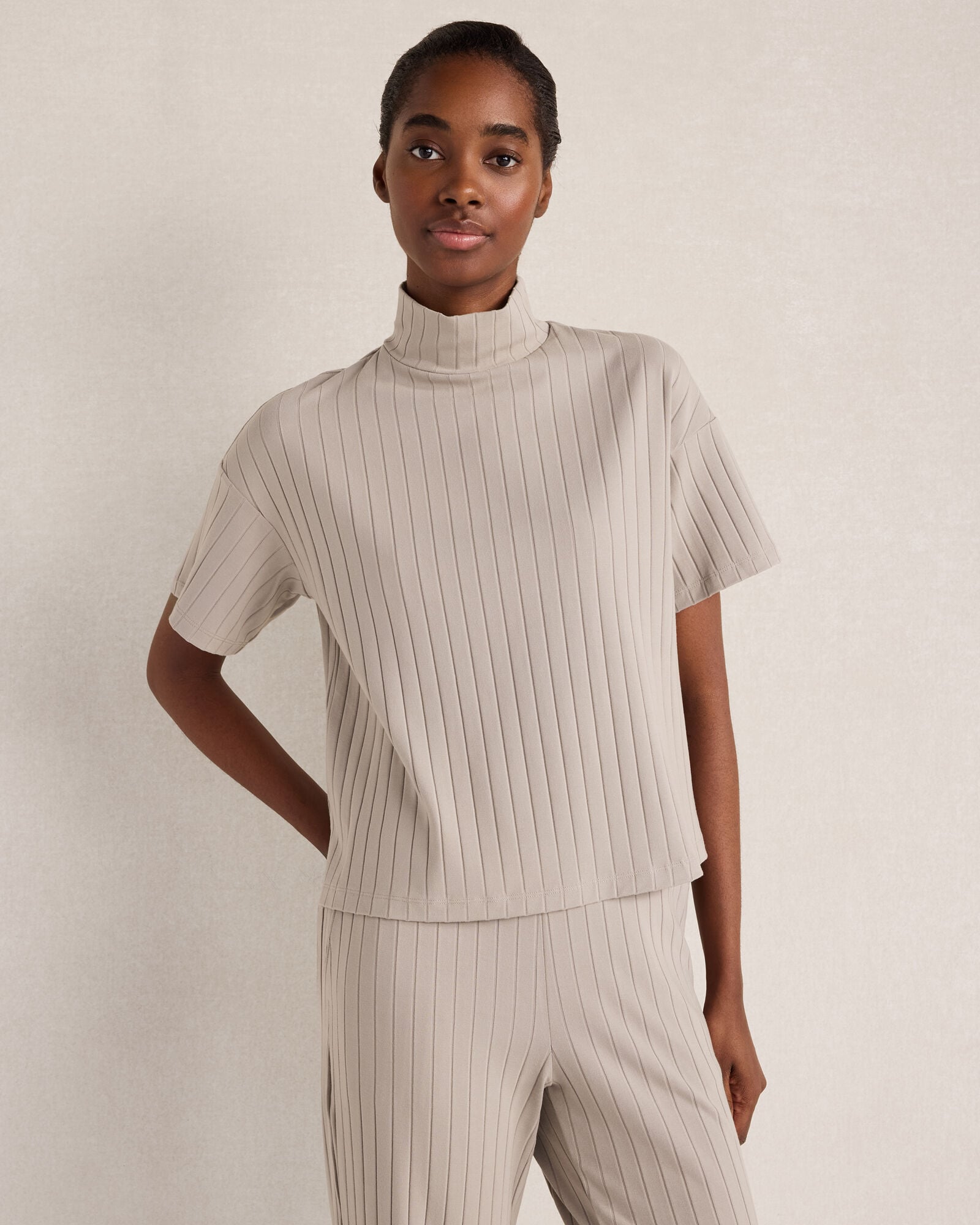 Ribbed Mock Neck Top