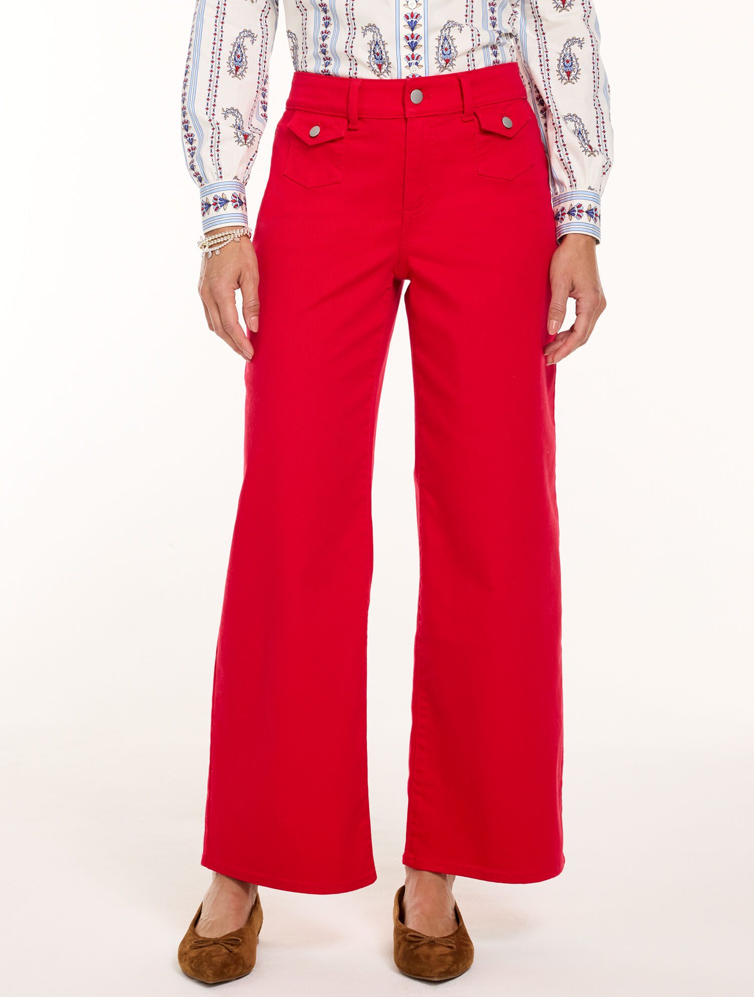 Relaxed Wide Leg Jeans