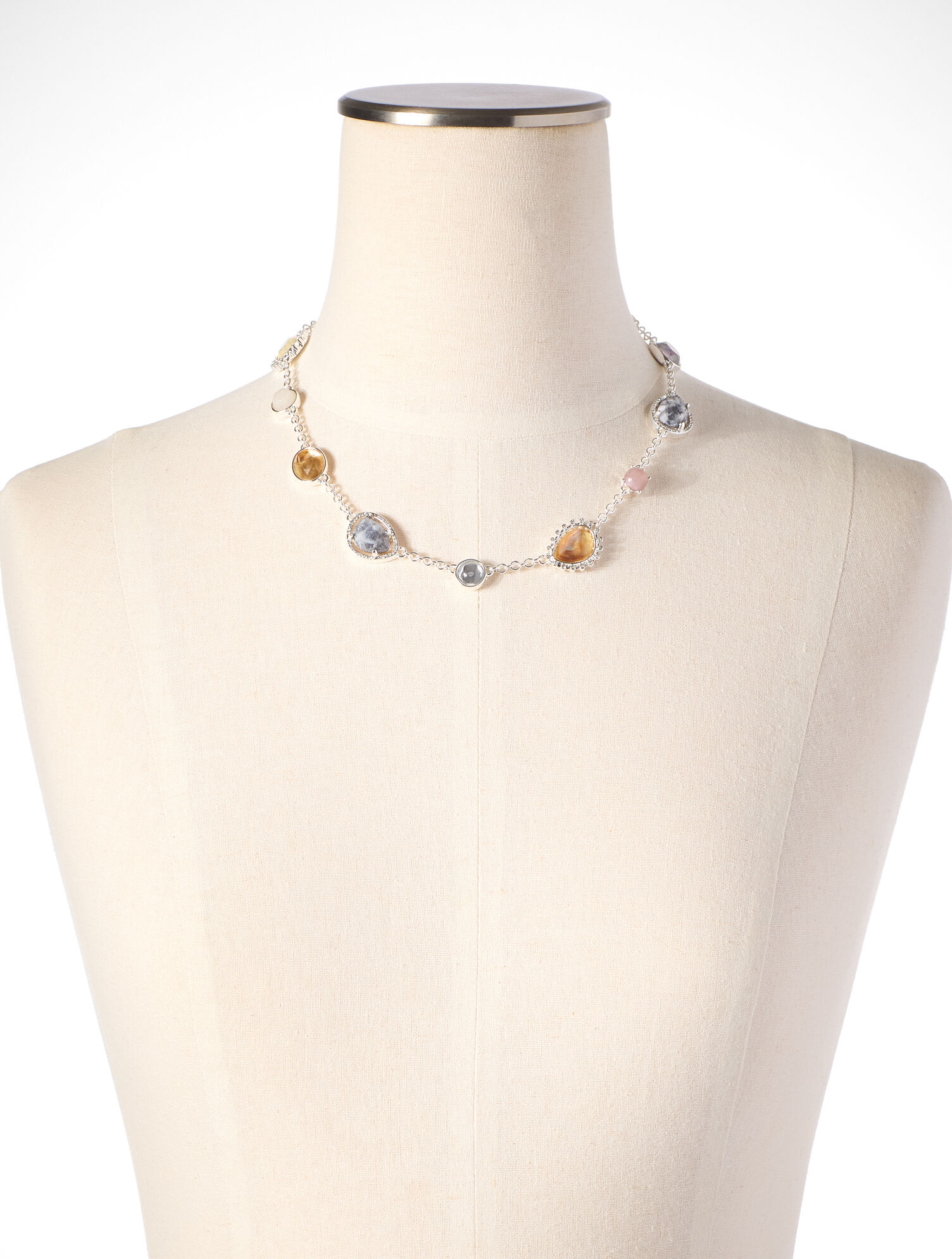 Airna Necklace