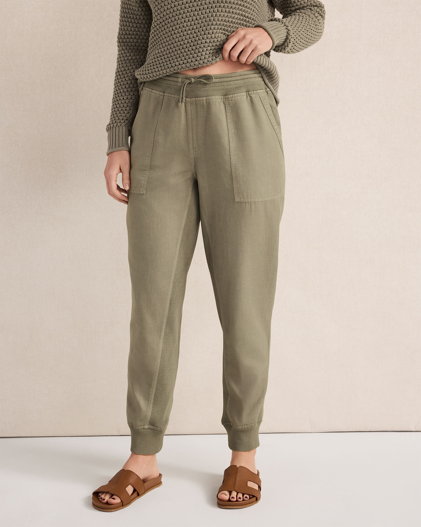 The Effortless Twill Jogger
