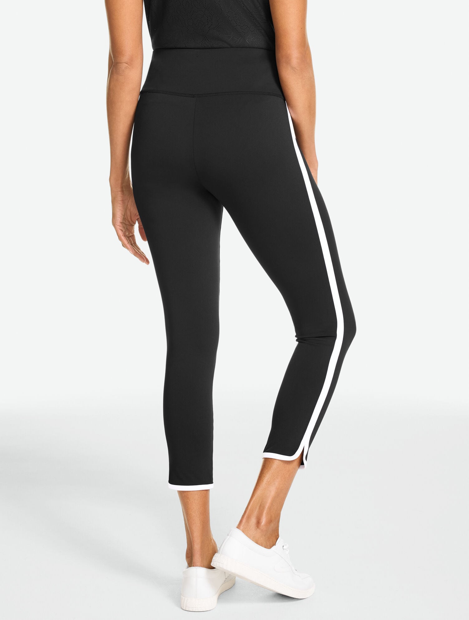 Out &amp; About Curved Capri Leggings