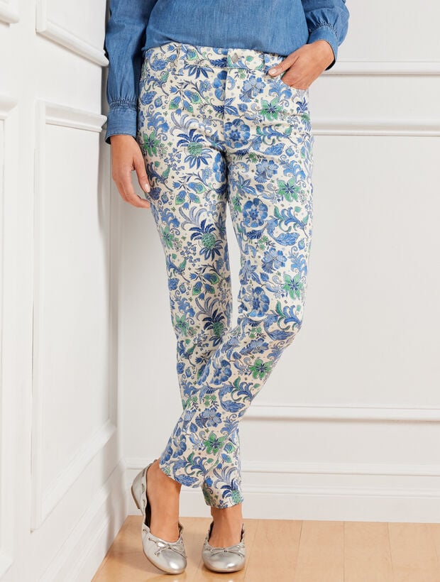 Slim Ankle Jeans - Whimsical Floral - Curvy Fit