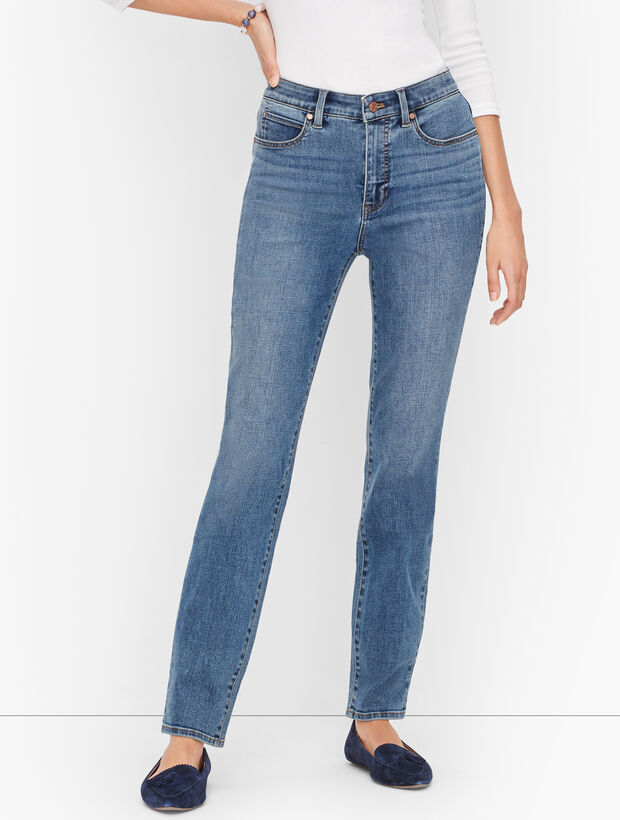 Straight Leg Jeans - Shore Wash - Curvy Fit