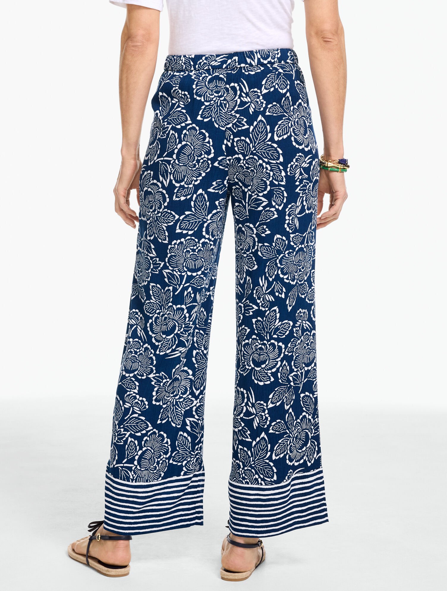 Straight Ankle Pull-On Pants - Capri Rose