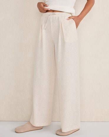 Lightweight Fleece Pleated Pants