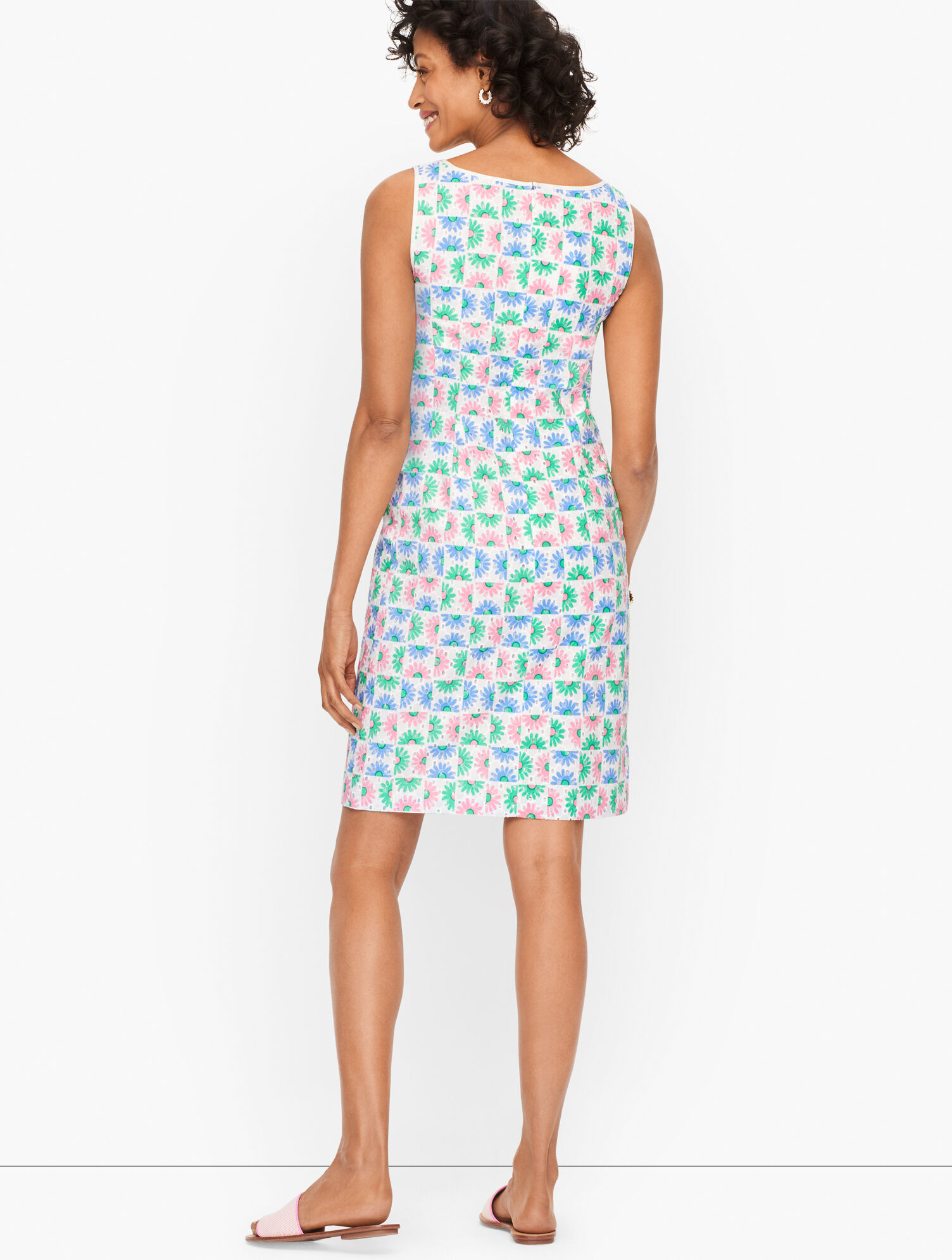 Daisy Keyhole Shift Dress