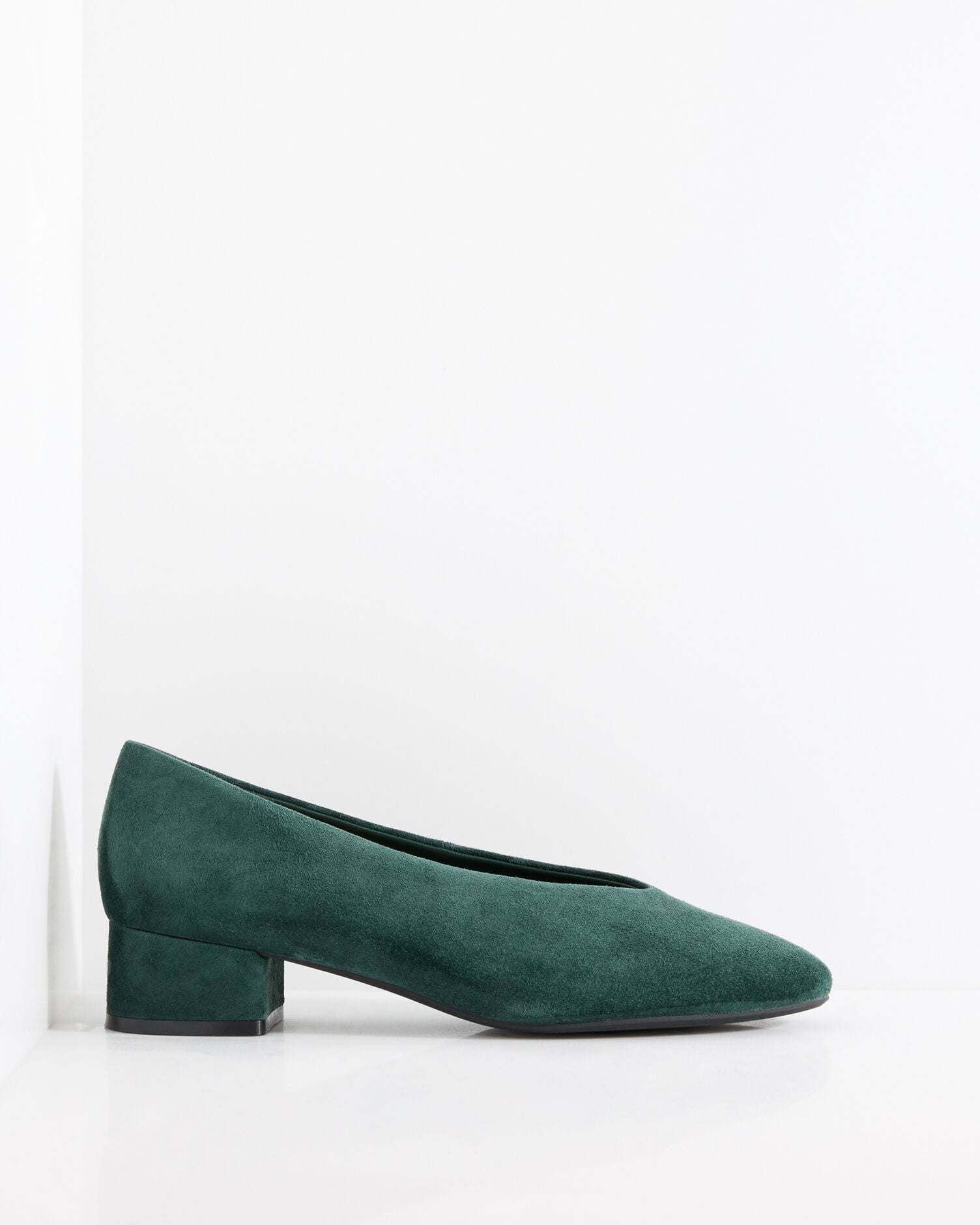 Winona Suede Block Heel Pumps - thumbnail 4