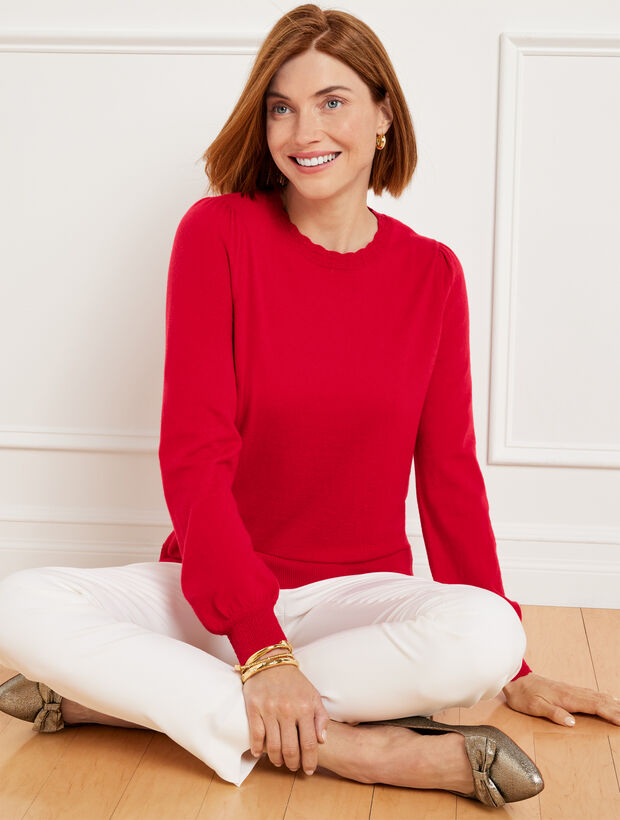 Scallop Neck Knitted Pullover