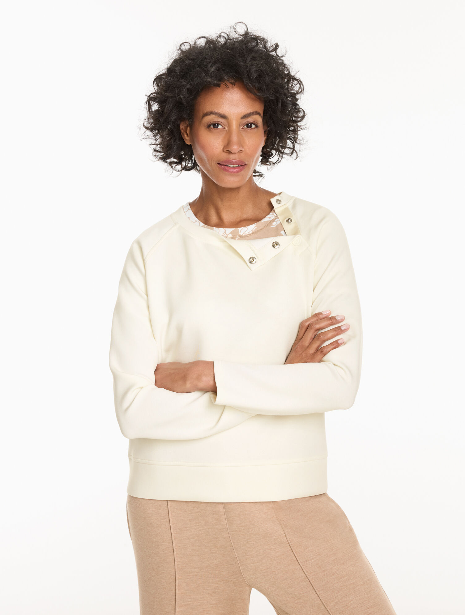 AirKnit Stretch Snap Raglan Pullover