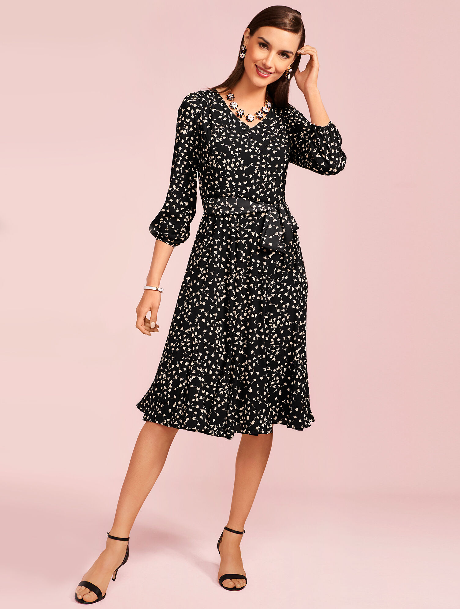 green emerald velvet dress Solid Lurex Fit And Flare Maxi Dress – The Dressing Room main image 1