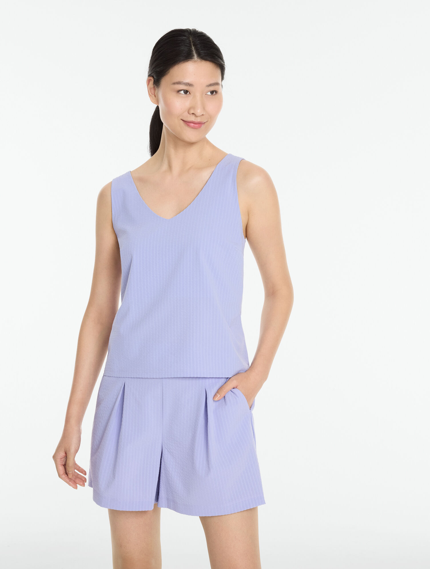 Lightweight Woven Stretch Double V-Neck Tank Top - Seersucker