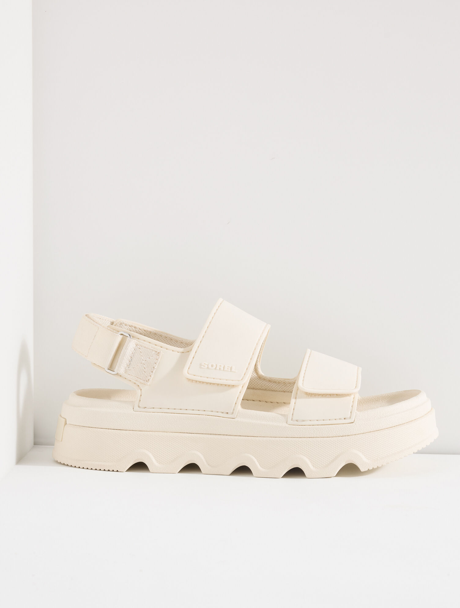 Sorel&trade; Leather Sunchase Sandals