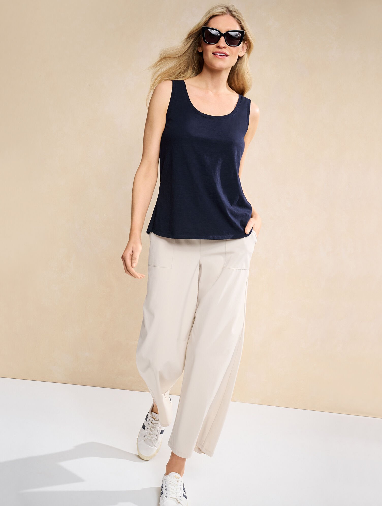 Reversible Curved Hem Tank
