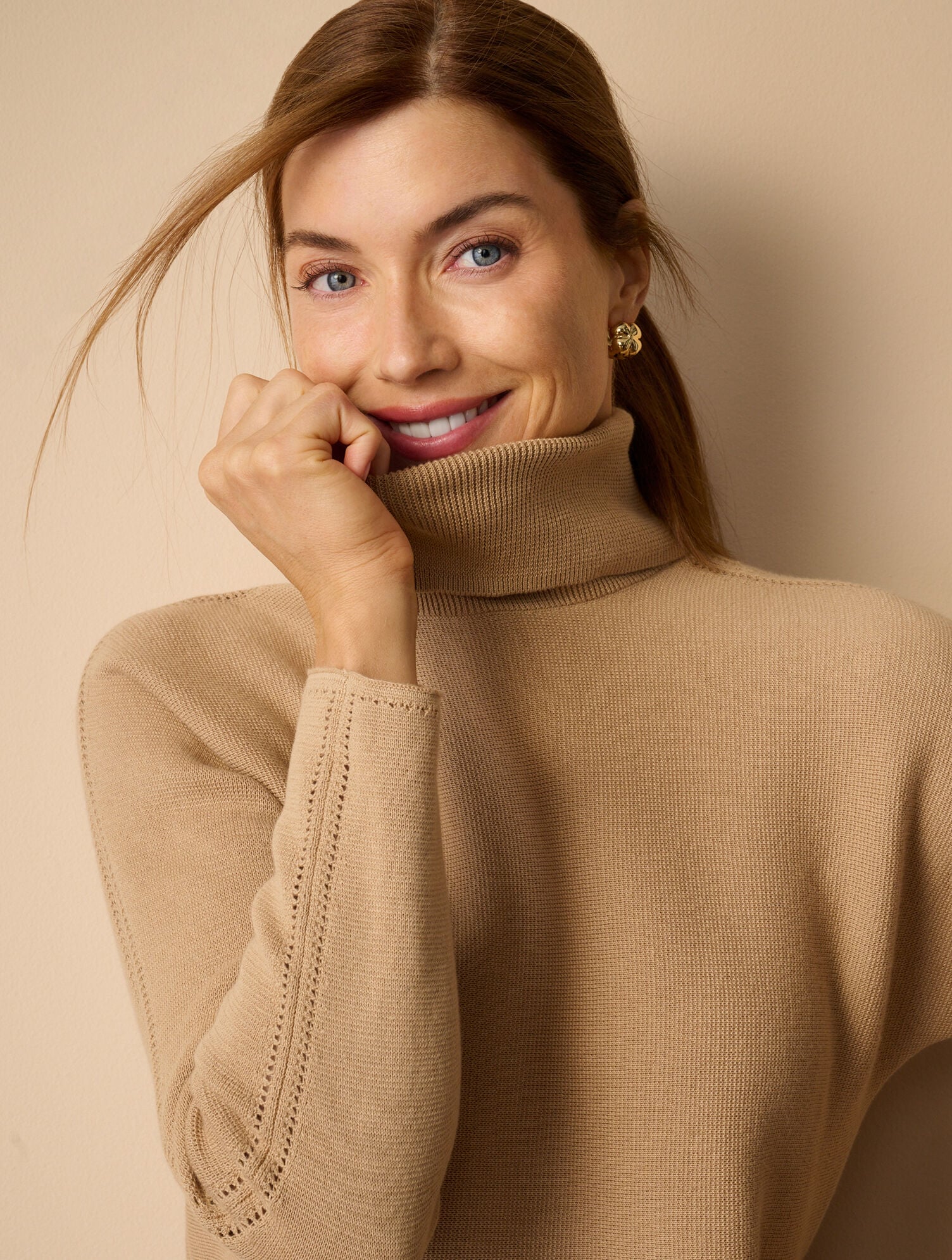 Sweater Studio Turtleneck Pullover