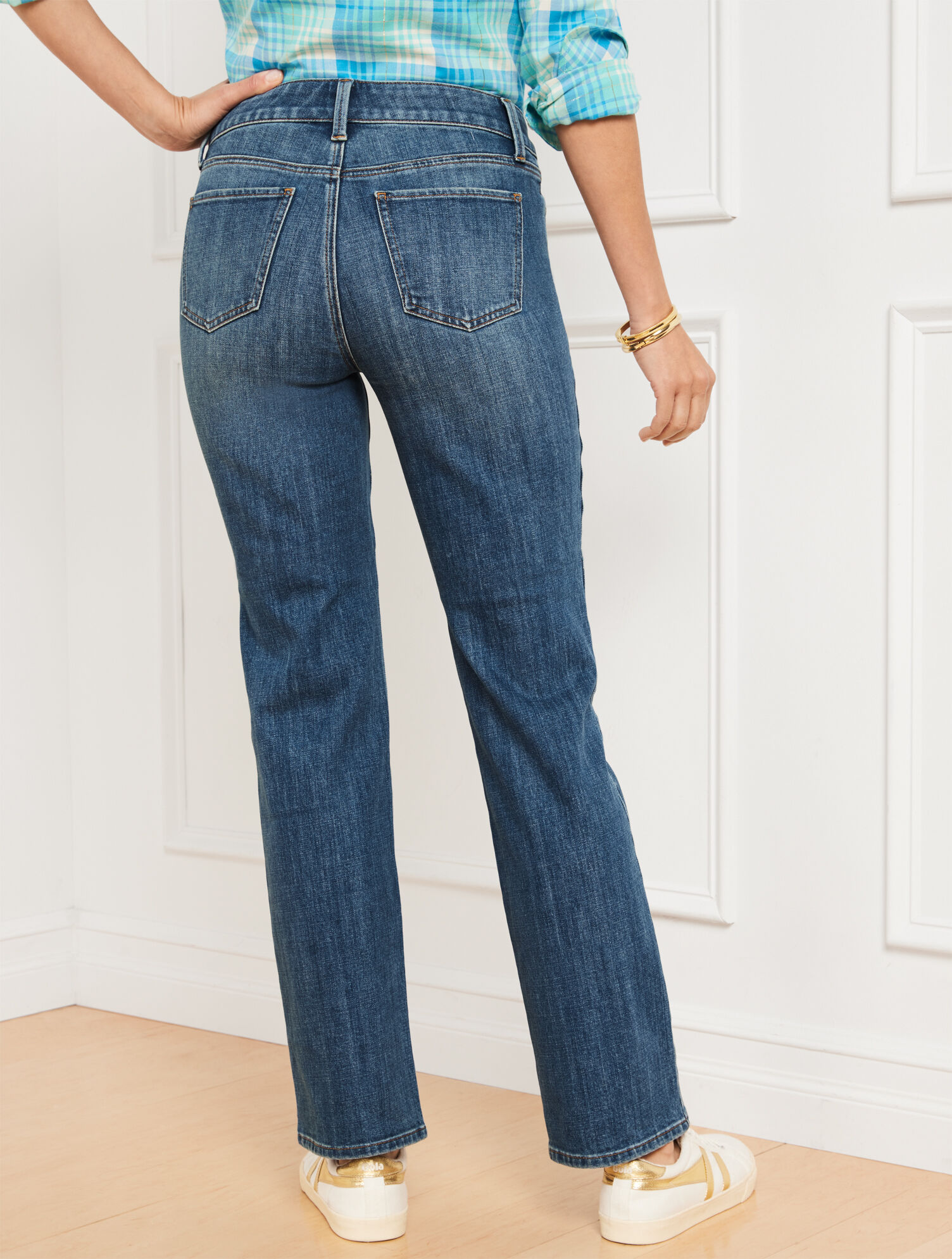Barely Boot Jeans - Serena Wash - Curvy Fit