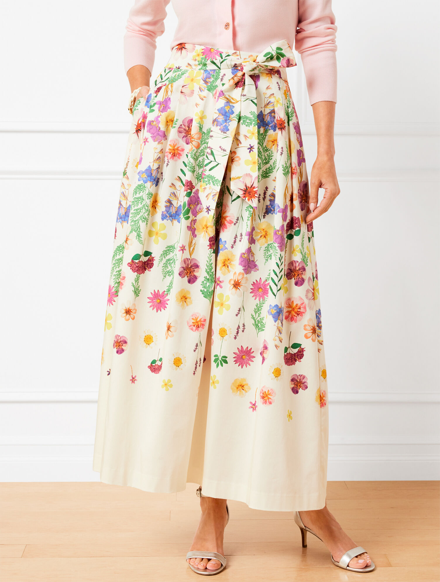 The Piper Pleated Patio Skirt - Floral Meadow