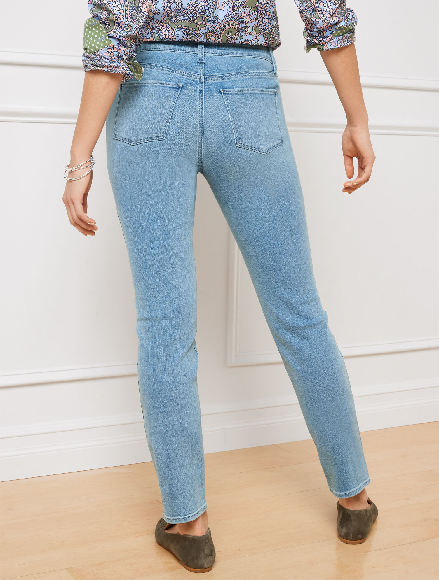 Slim Ankle Jeans - Monterey Wash - Curvy Fit