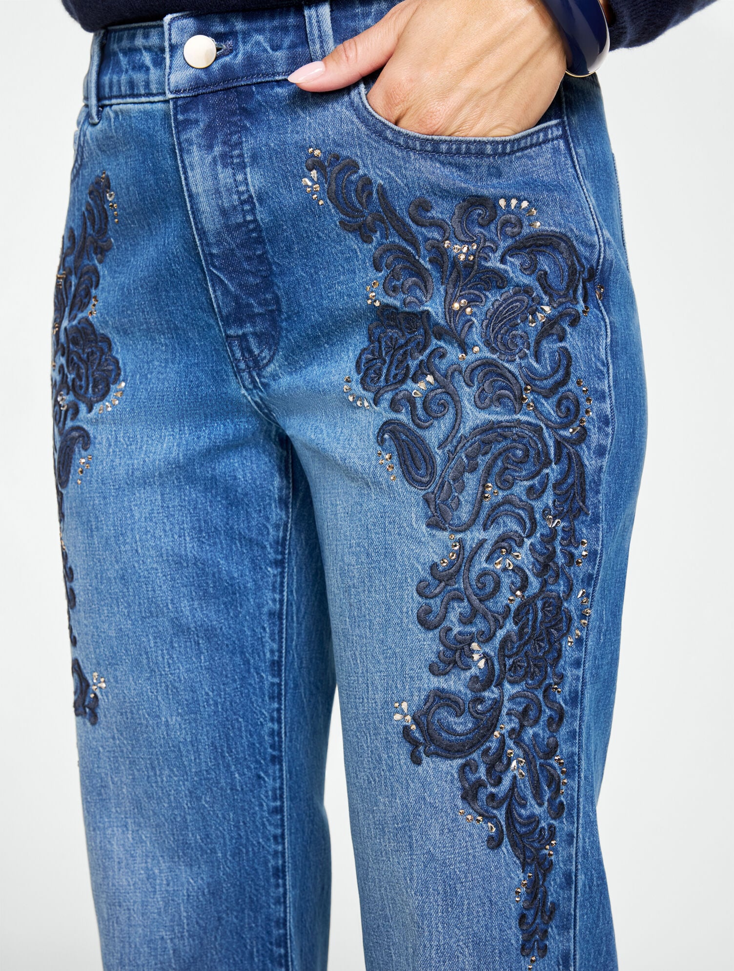 Relaxed Bootcut Rhinestone Embroidered Jeans - Medium Wash