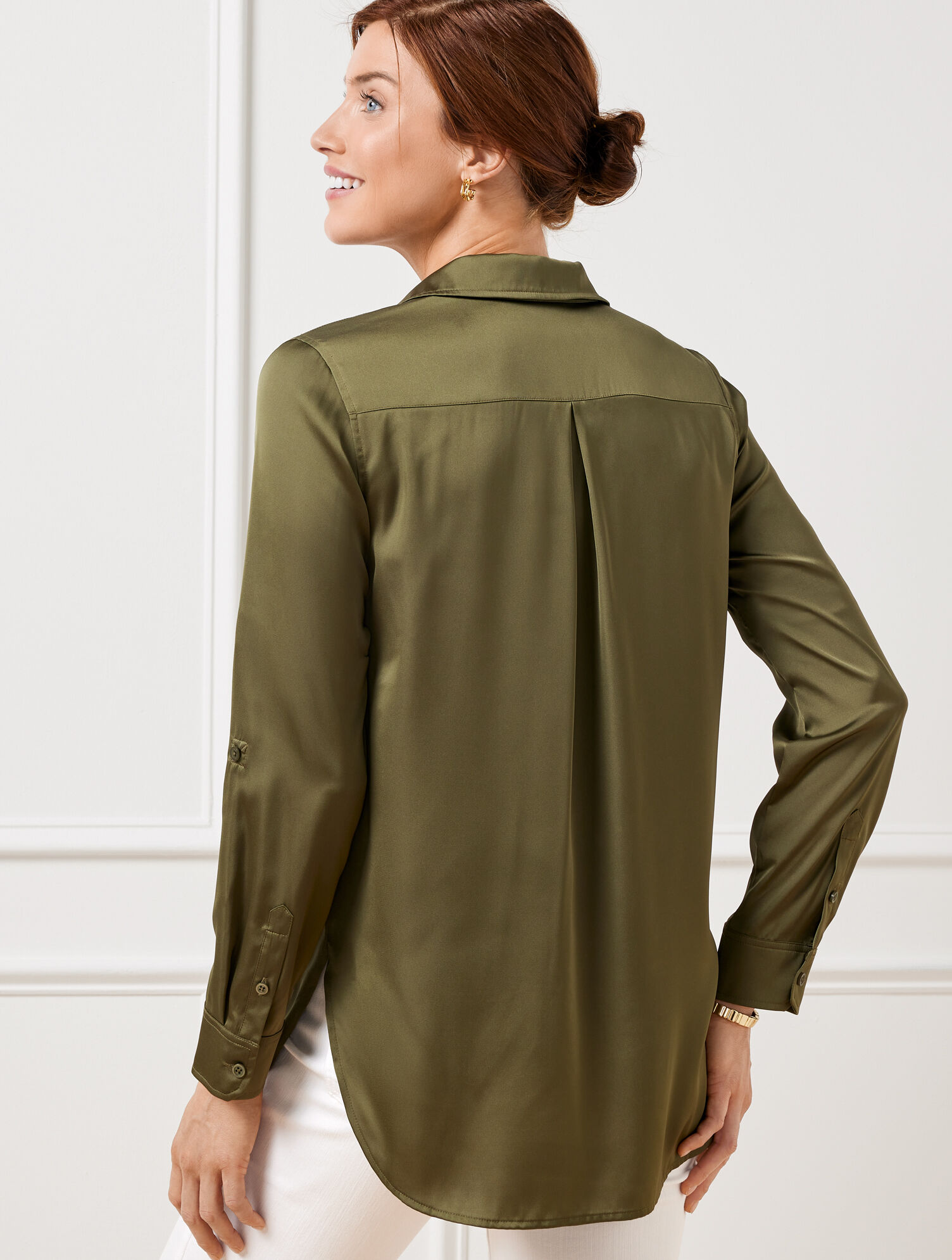 Top Soyeux BCBG MAX AZRIA Couleur Acajou - Sans Manches, Col V Twist - Taille M - Neuf Avec étiquette