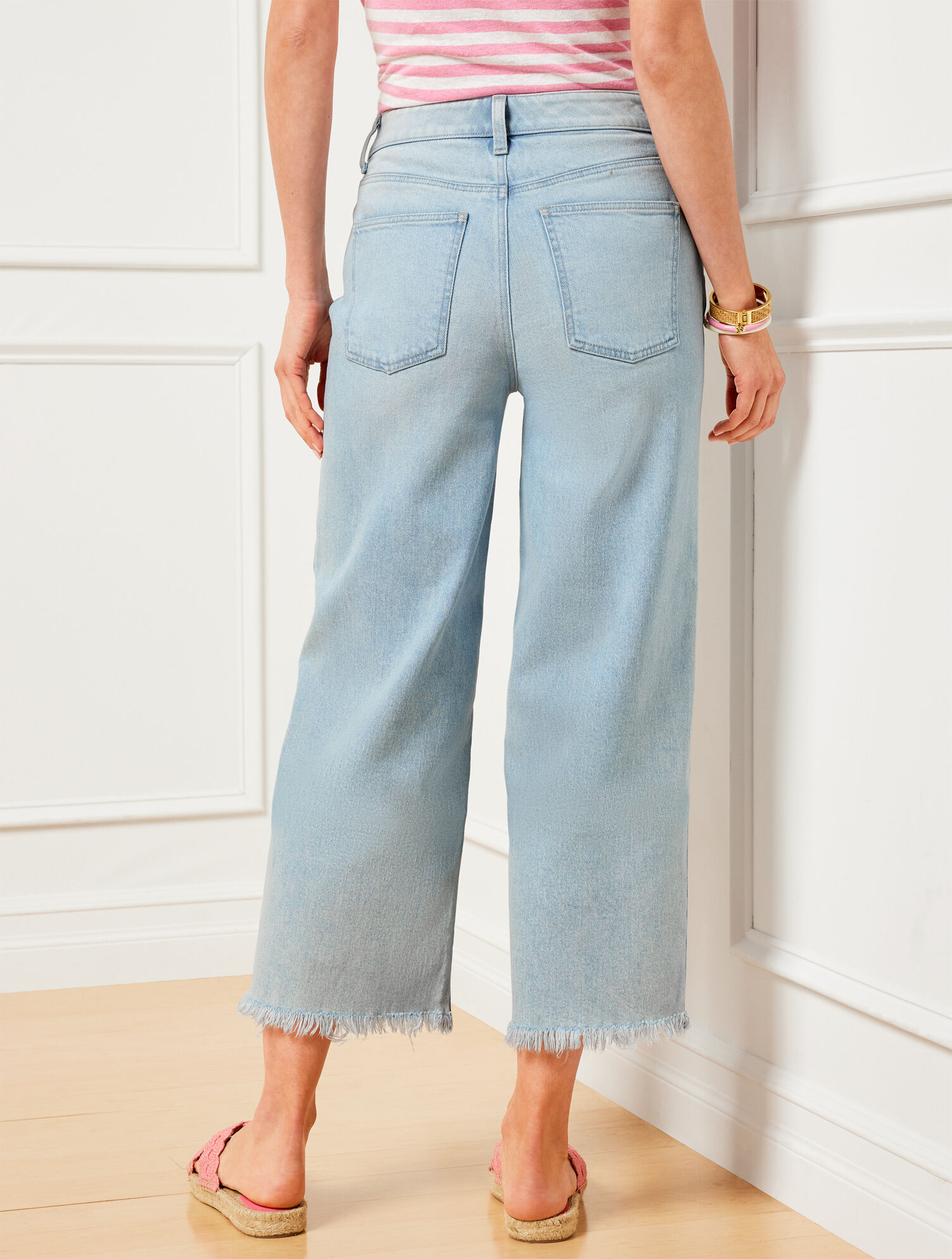 Wide Leg Crop Jeans - Maui Wash