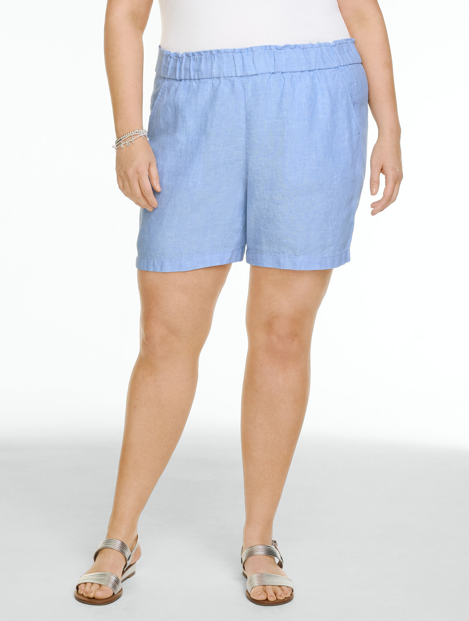 Washed Linen Pull-On Shorts &ndash; Cross-Dyed