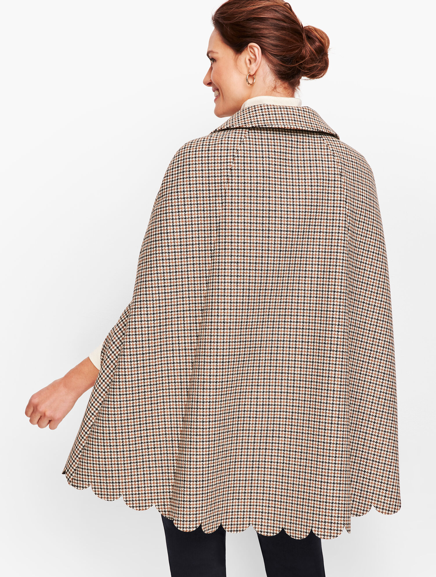 Plaid Scallop Cape