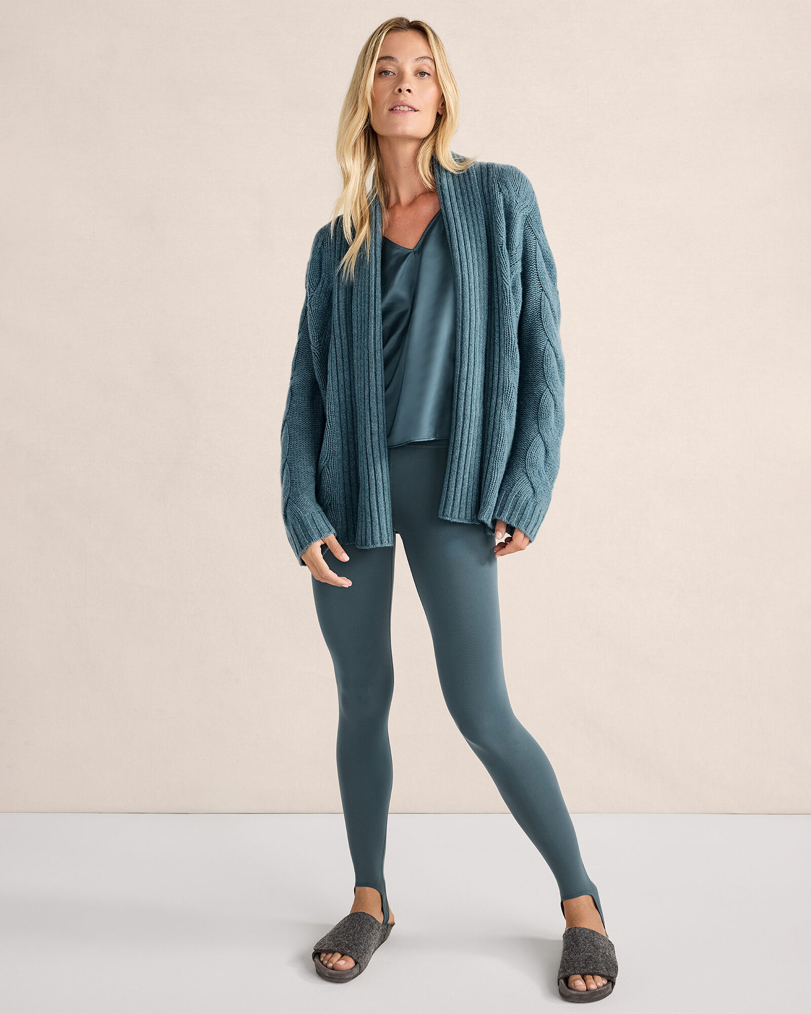 Pure Mare Cable Knit Cardigan