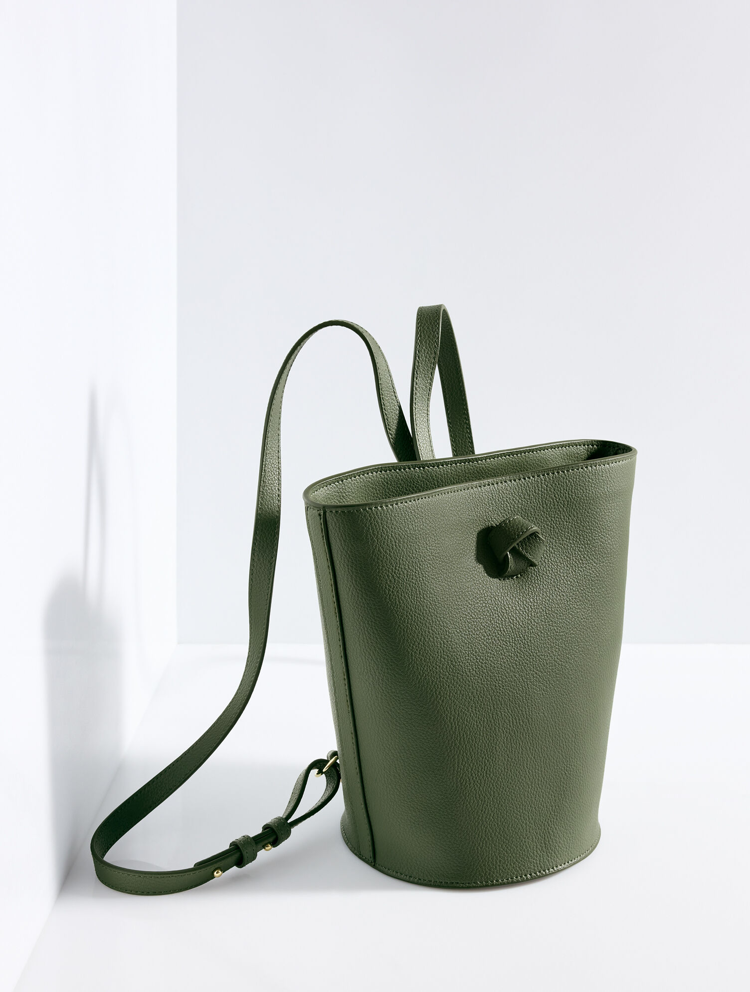 Zoe Pebble Leather Bucket Bag