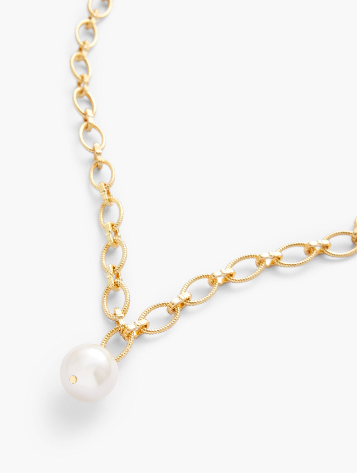 The Classic Link Necklace main image 0
