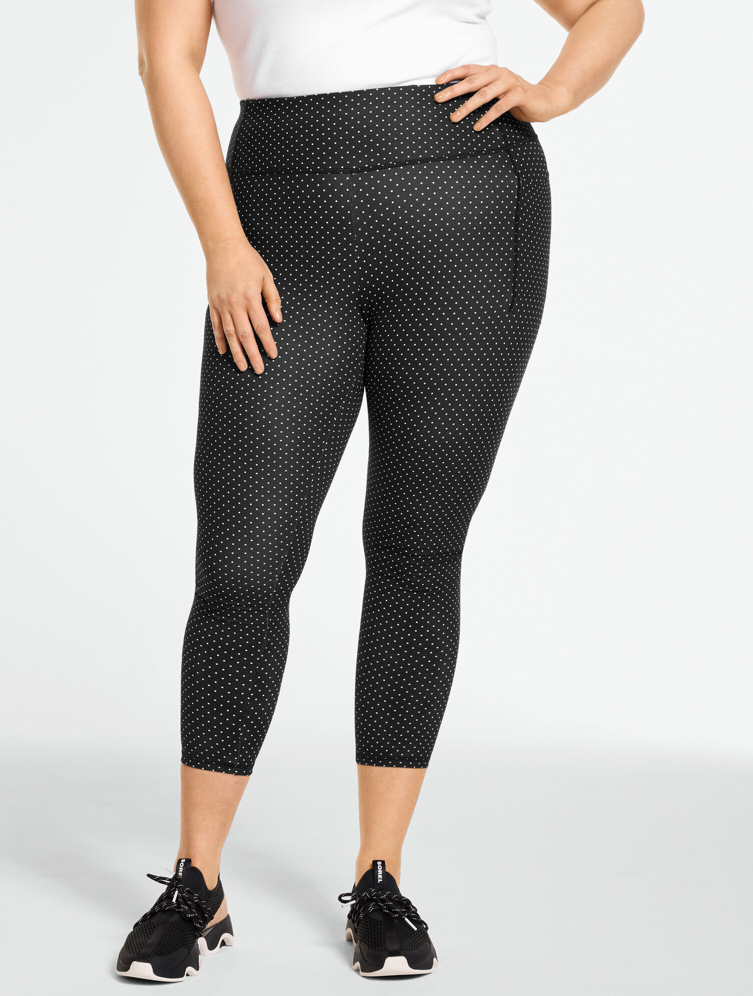 Out &amp; About Capri Leggings - Posh Dot