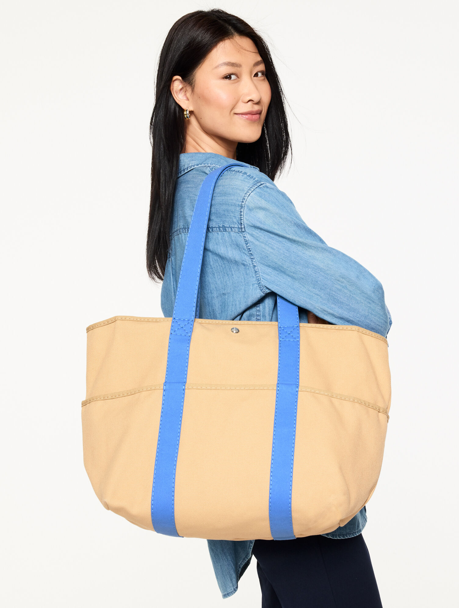 Coastal Classic Tote