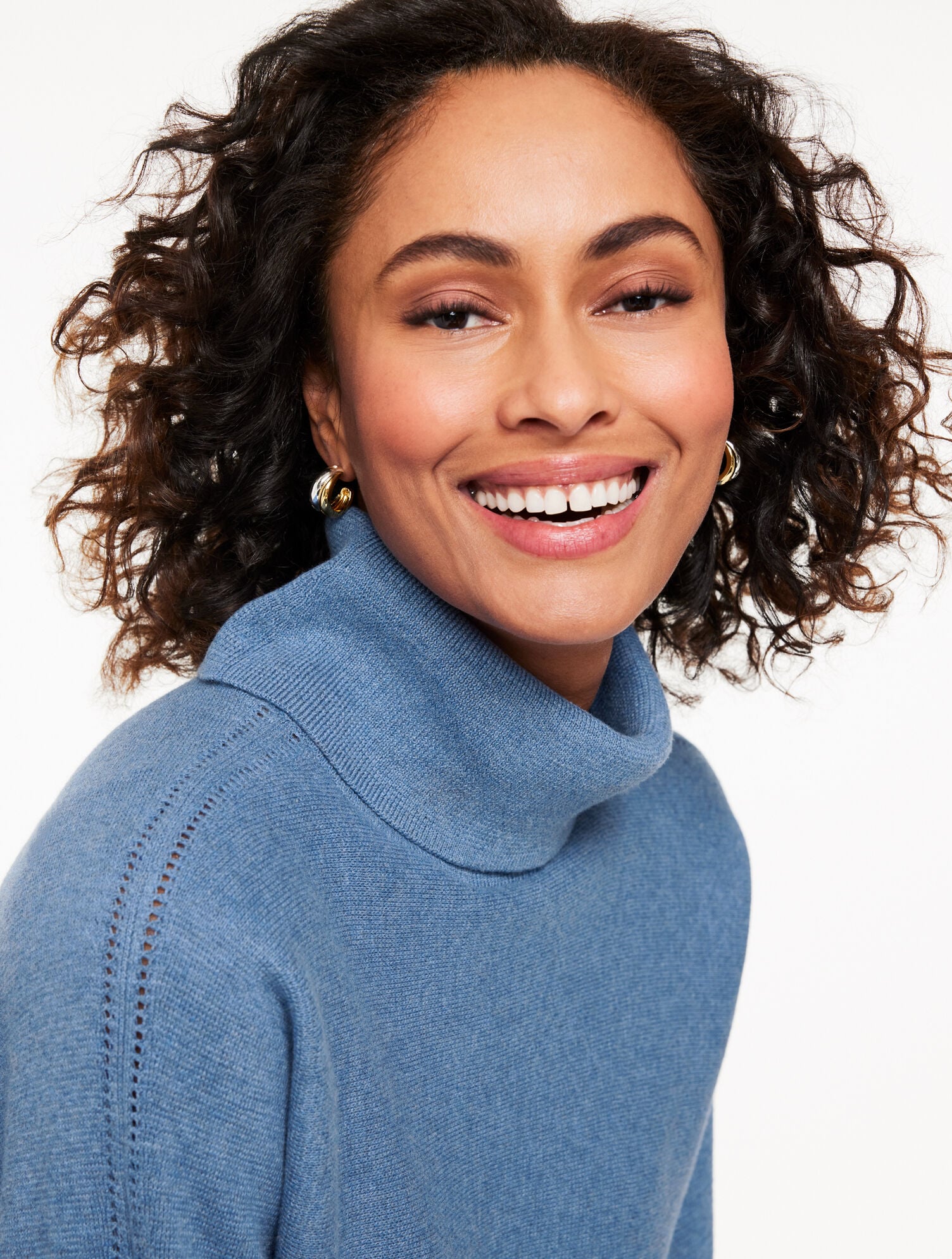 Sweater Studio Turtleneck Pullover
