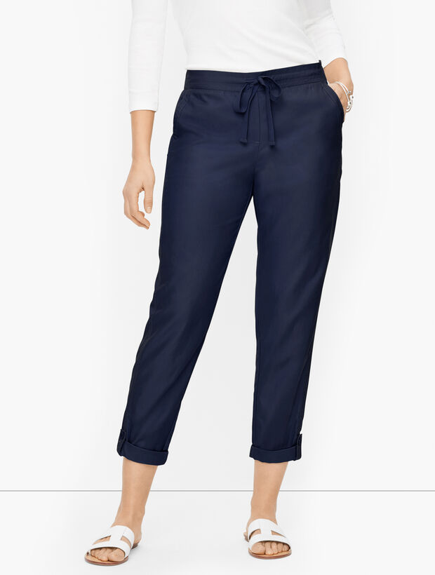 Soft Twill Slim Leg Crop Pants