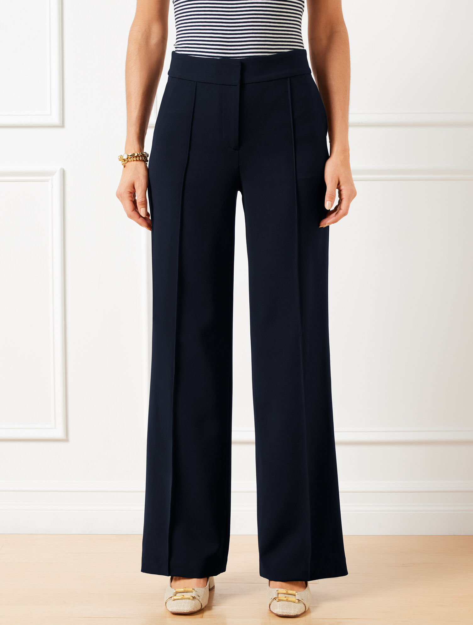 Why Wide Leg Travel Pants Are Finally Replacing Your Tight Leggings