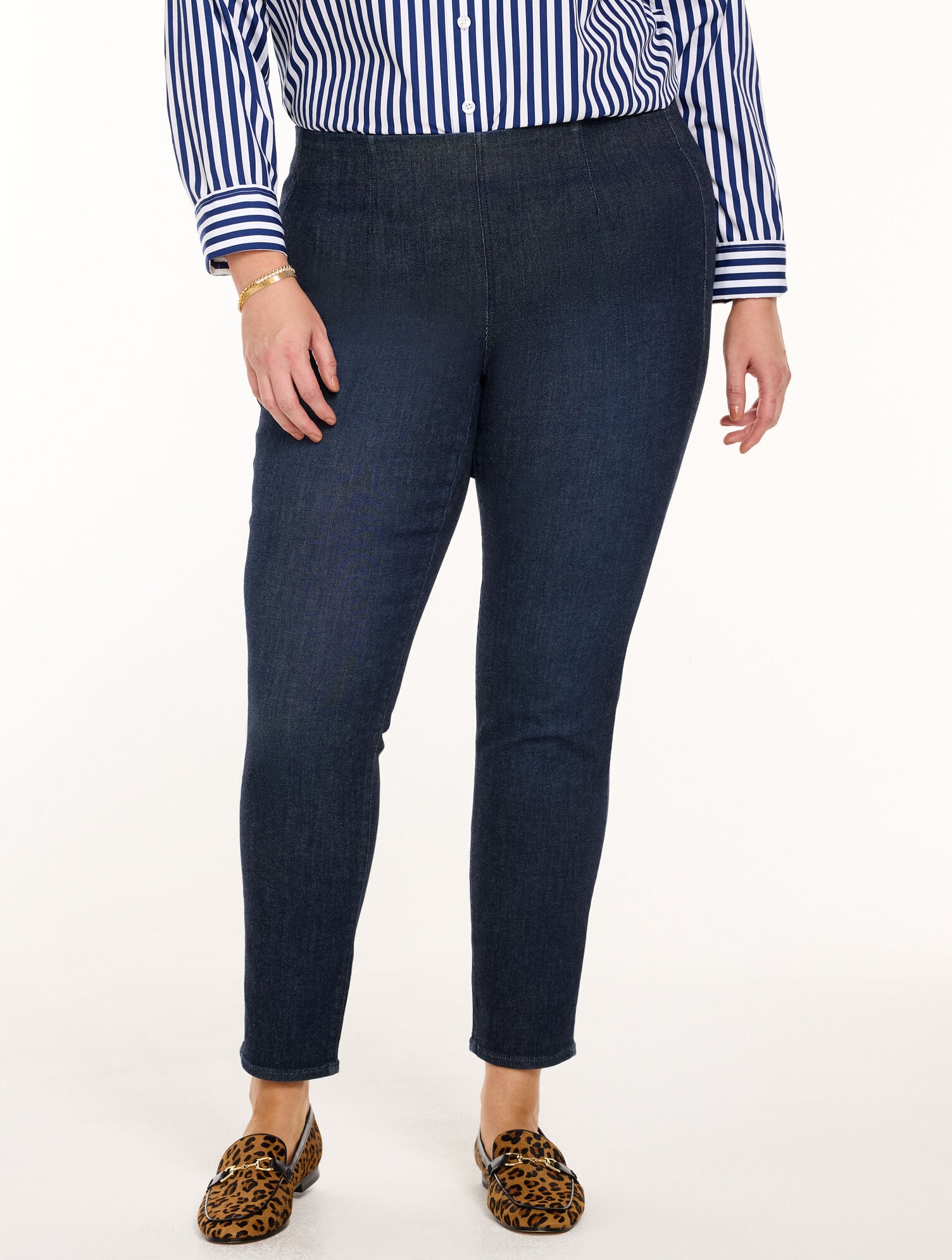 Slim Ankle Pull-On Travel Jeans - Emmy Wash
