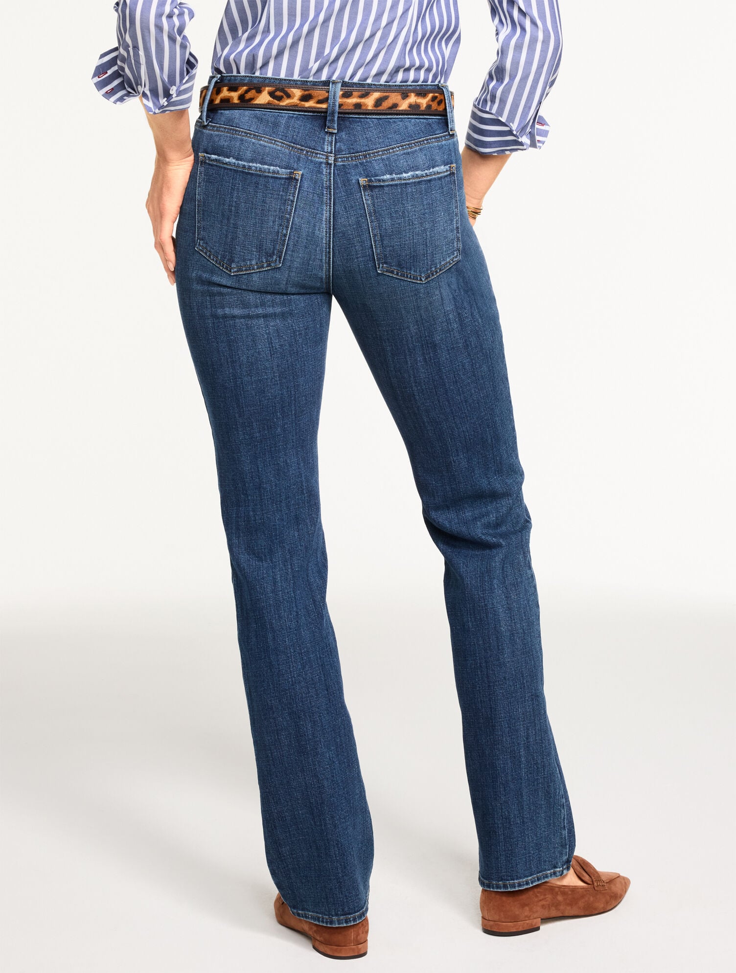 Barely Boot Jeans - Emma Wash