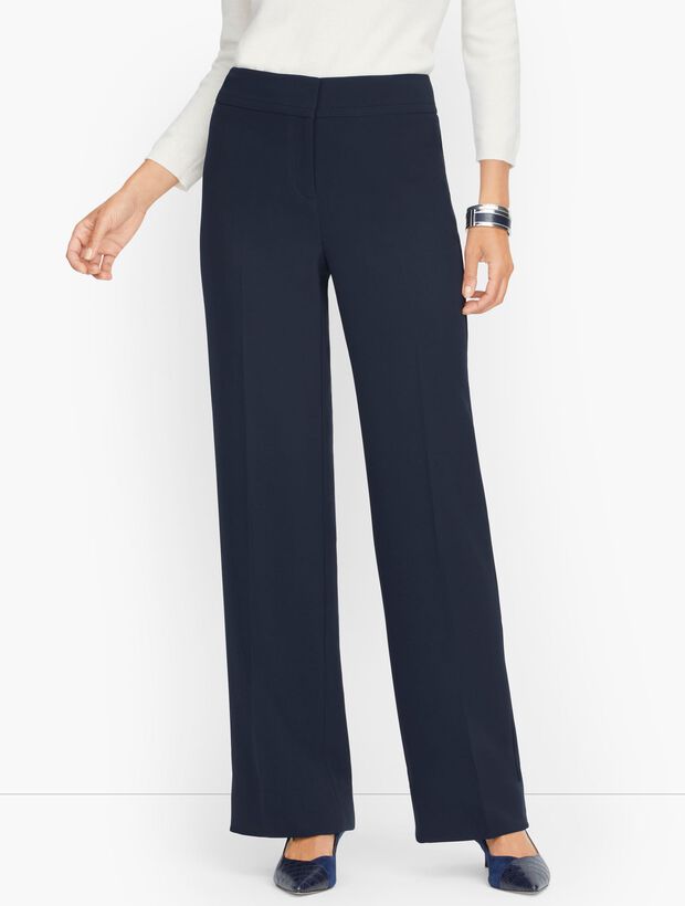 The Straight Pant in Seasonless Stretch - Curvy Fit