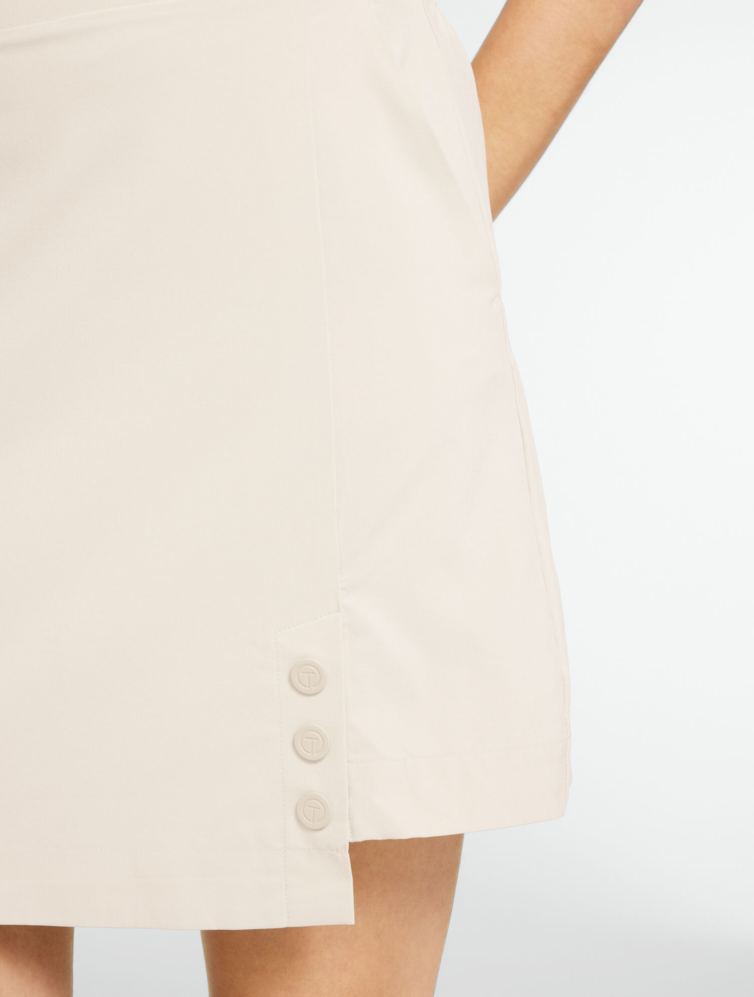 Lightweight Woven Stretch Skort