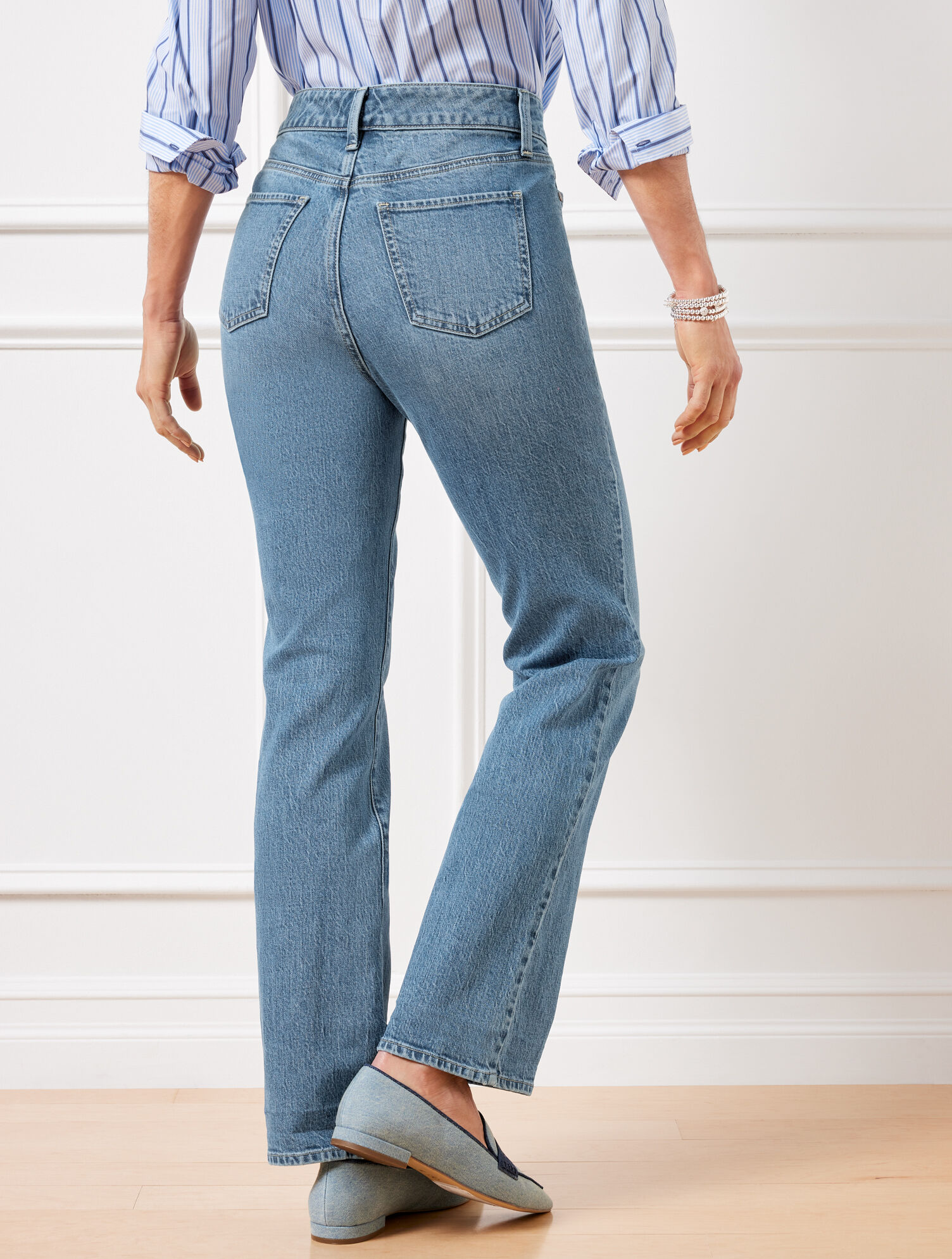 Barely Boot Jeans - Bedford Wash - Curvy Fit