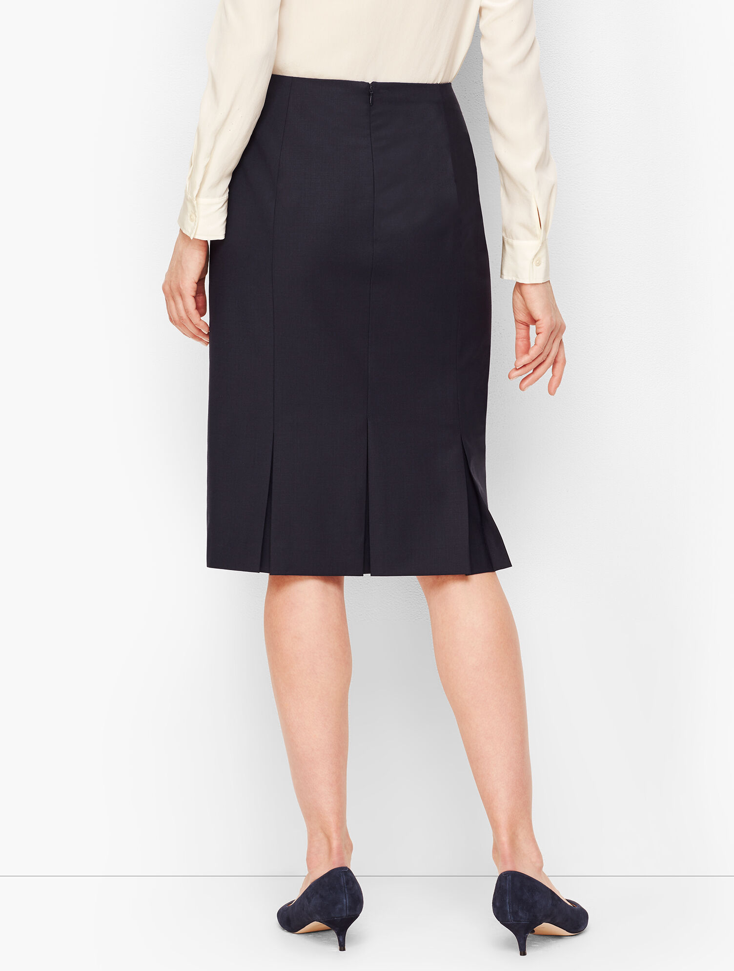 Seasonless Wool Pencil Skirt