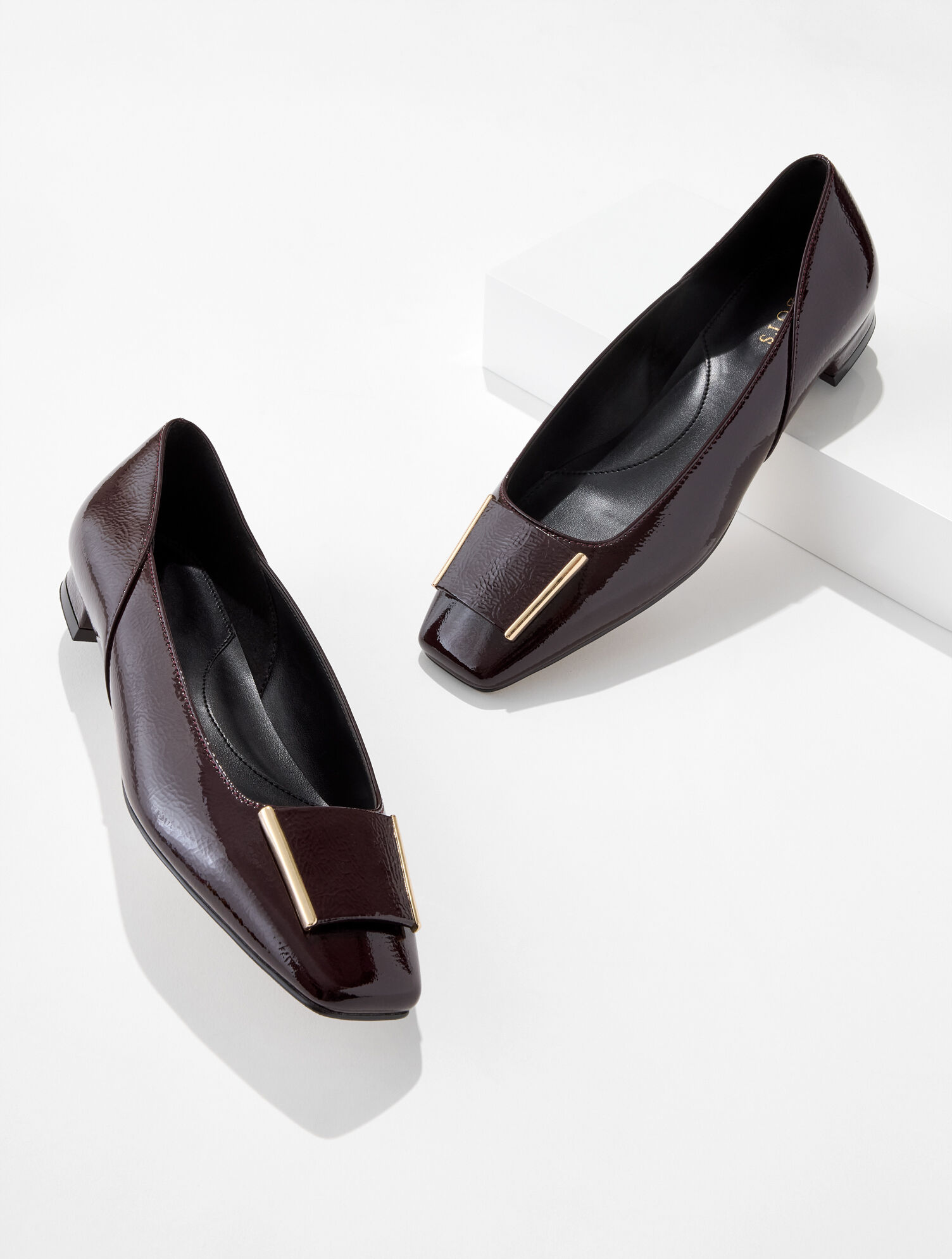 Sutton Ornament Flats - Crinkle Patent