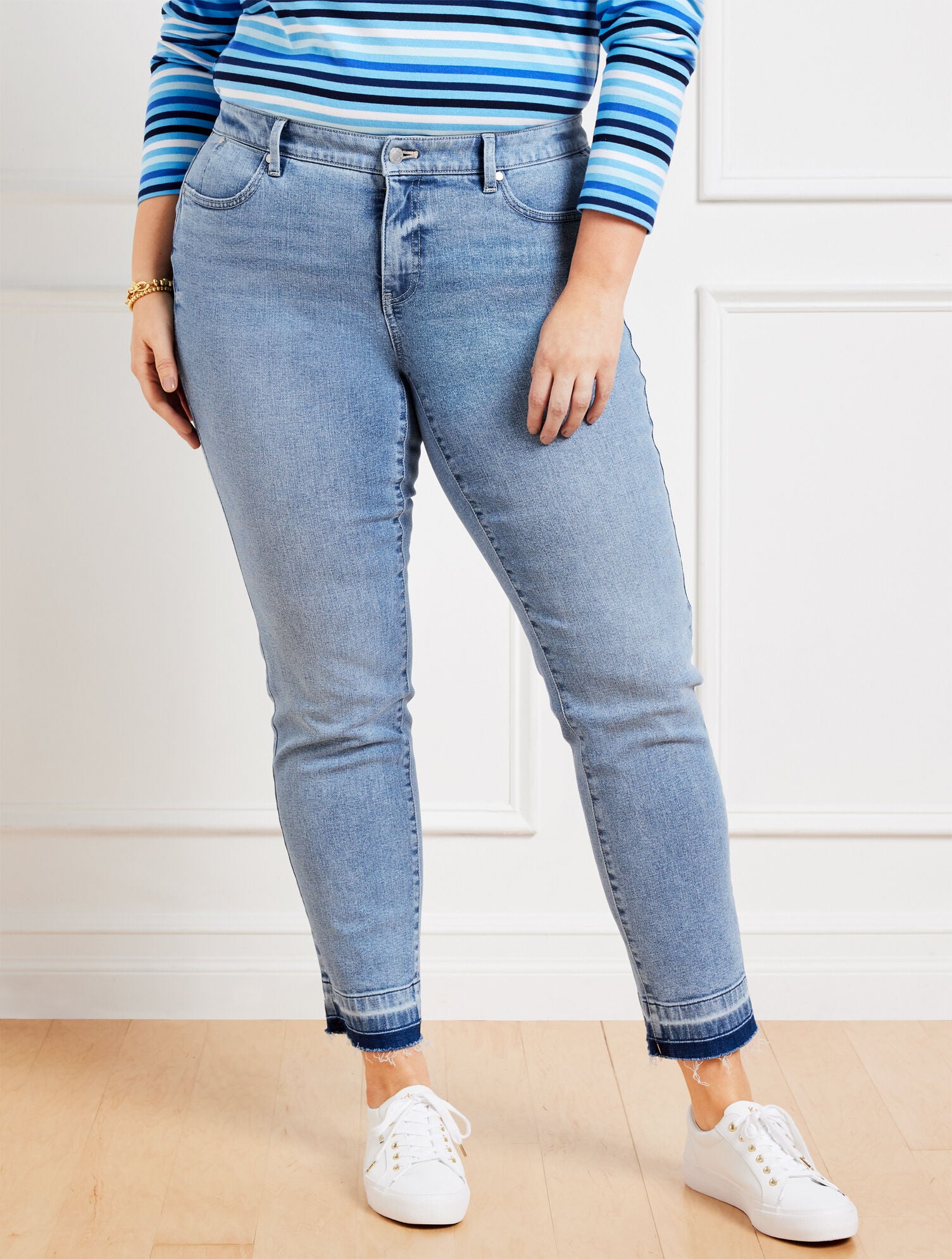 Slim Ankle Released Hem Jeans - Pelham Wash