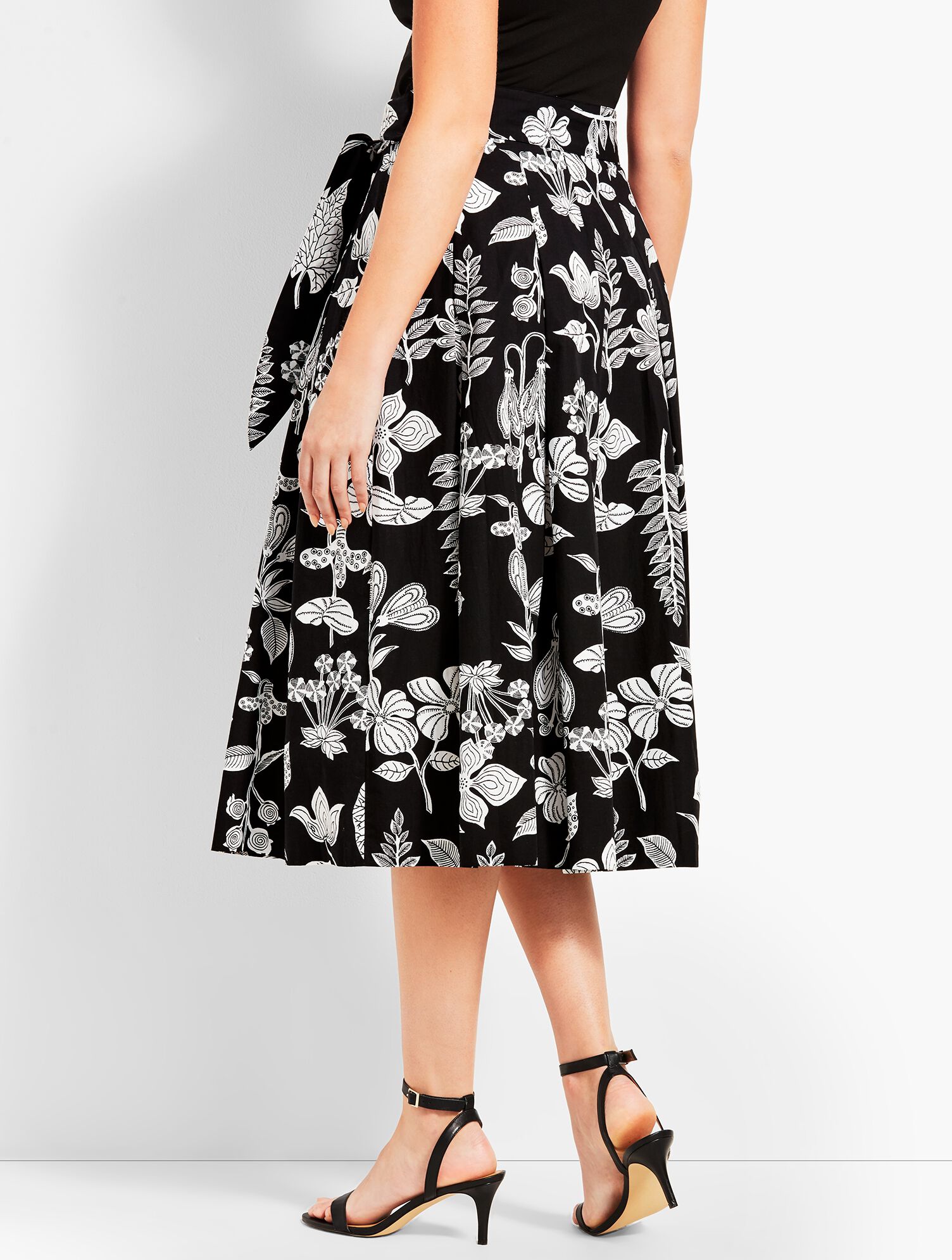 Graphic Garden Pleated Midi Skirt
