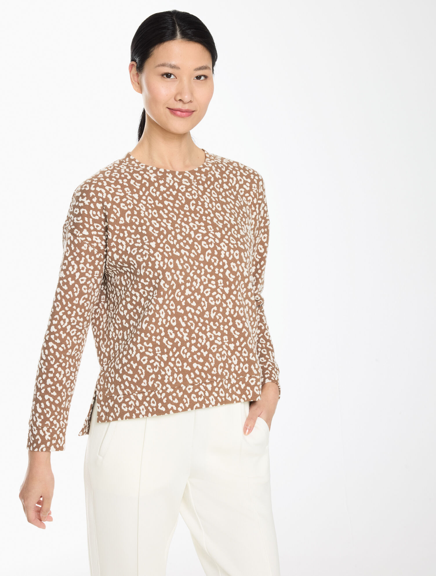Dreamy Leopard Jacquard Crewneck Pullover